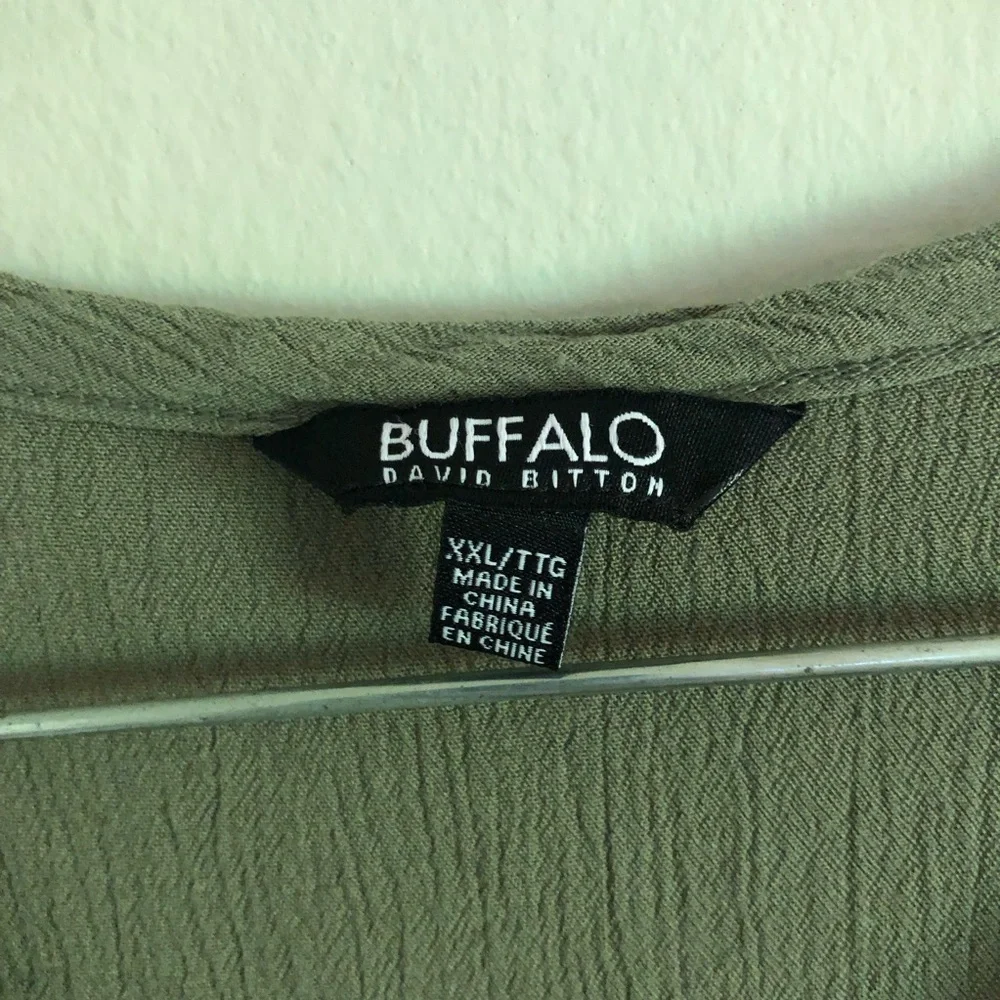 Buffalo David Bitton Plus Size Army Green Short Sleeve Top - Picture 6 of 8